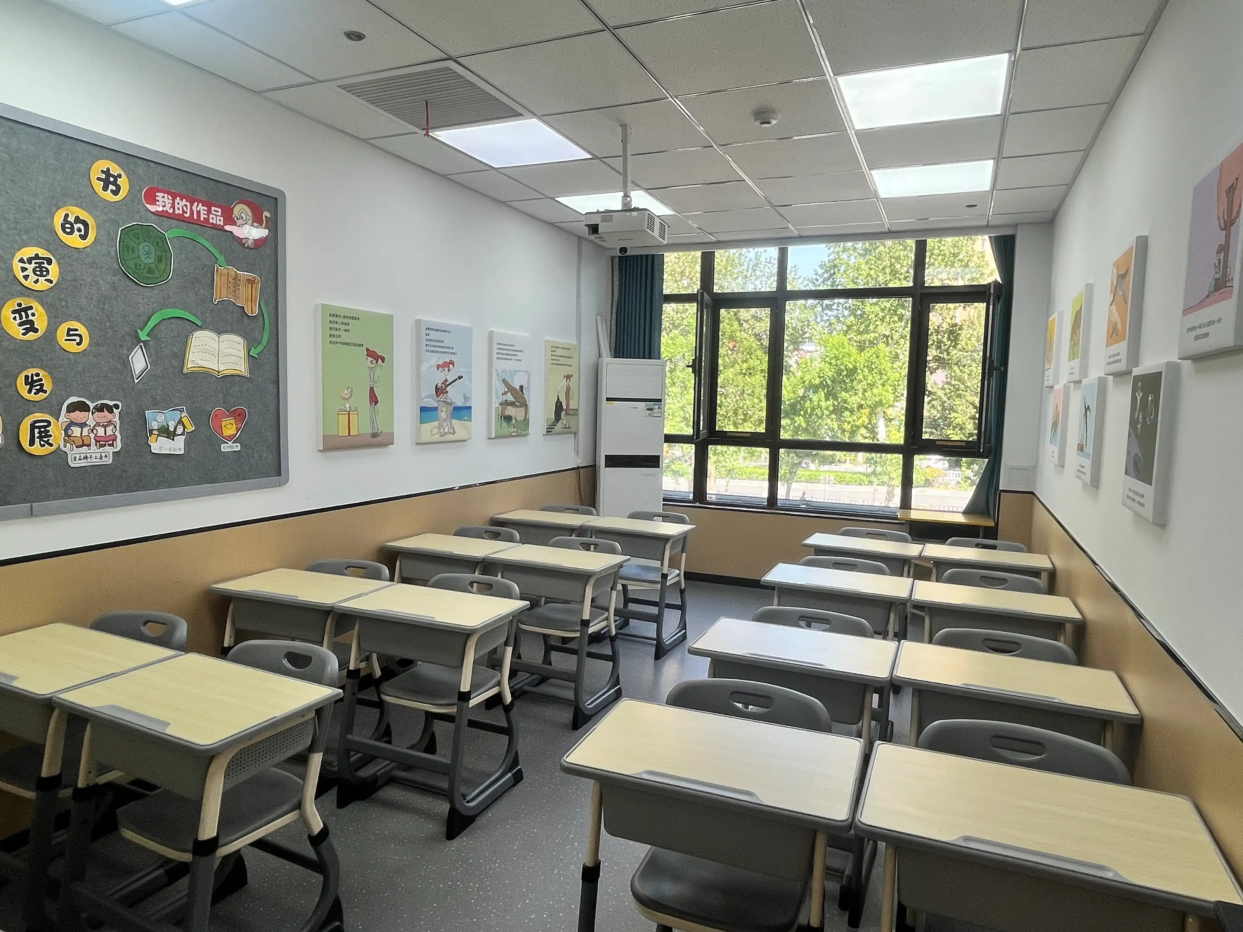 迪诺校区明亮教室